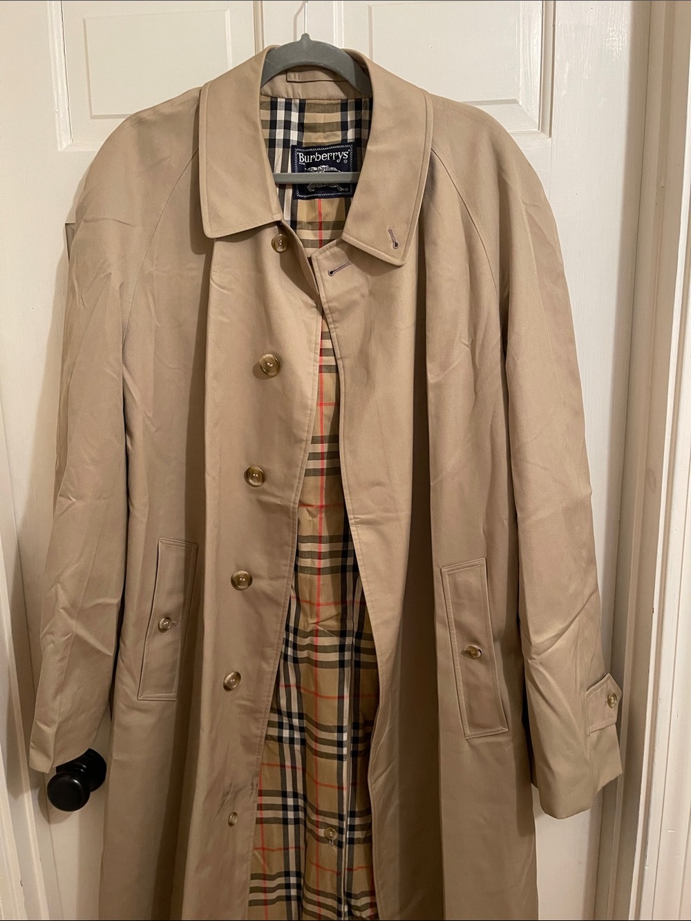 Burberry Beige Men’s Trench Coat with Classic Check Lining 44 Long